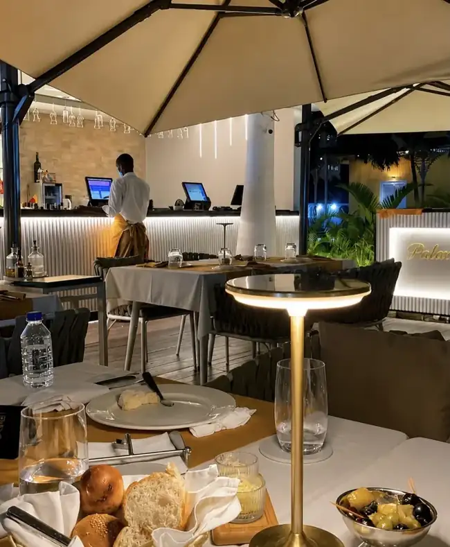 Outra vista do Palace Lounge